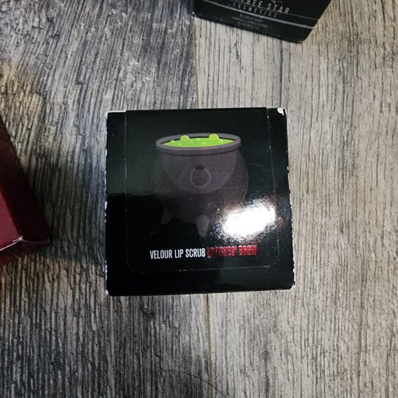 Jeffree Star Bundle // Lipstick eyeshadow display & lip scrub / Jeffree Star Lot - Picture 8 of 9